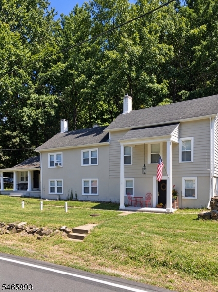 16 Musconetcong River Rd, Lebanon Twp., 08827, 