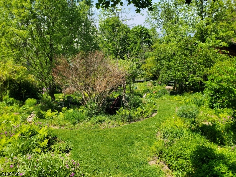 69 Kostenbader Rd