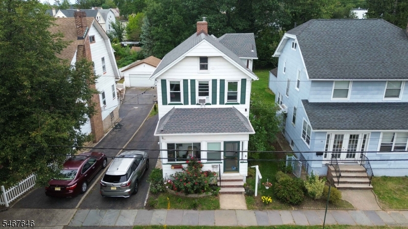 35 Clinton St