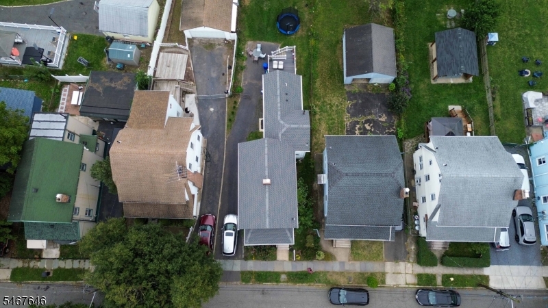 35 Clinton St