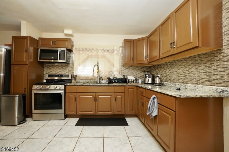 752 Highland Ave