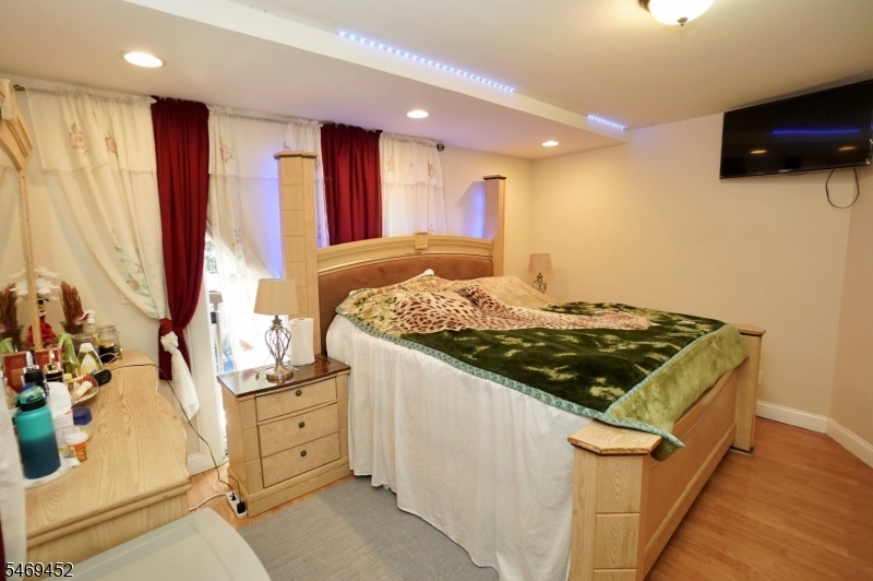 752 Highland Ave