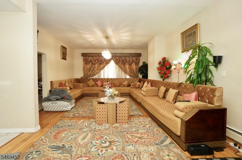 752 Highland Ave