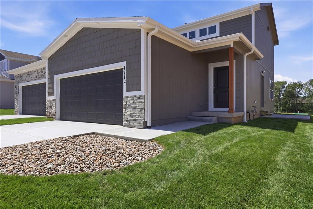 4712 Brentwood Avenue - Photo 1