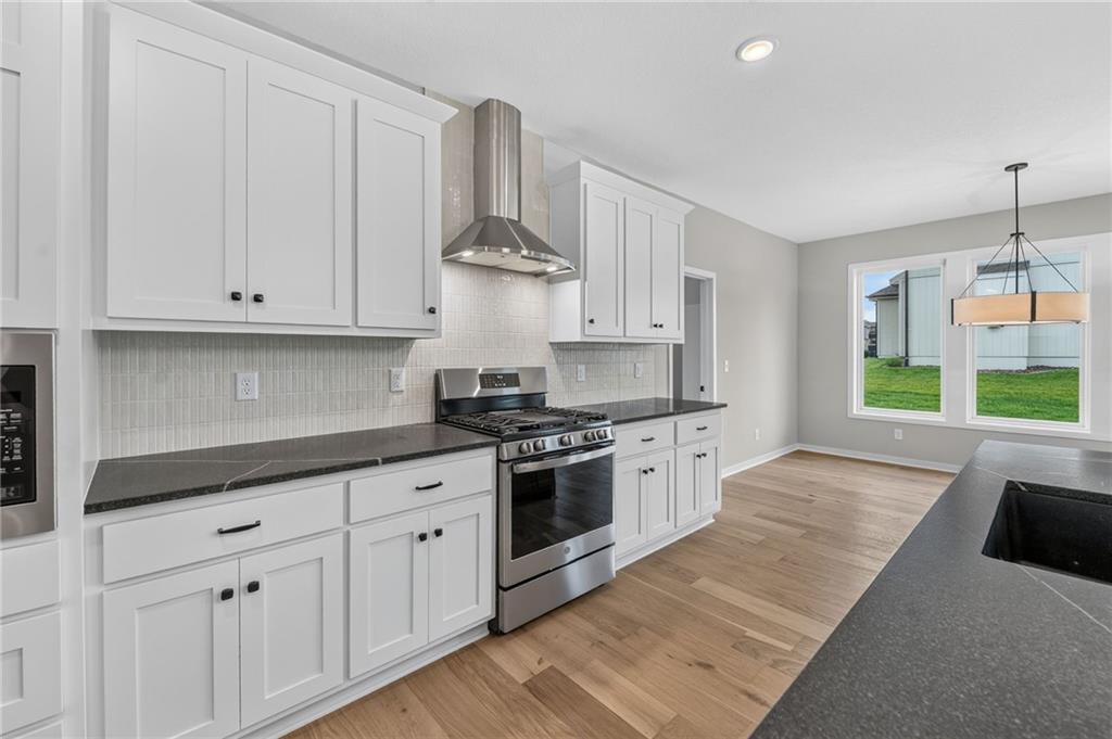 Thumbnail 16