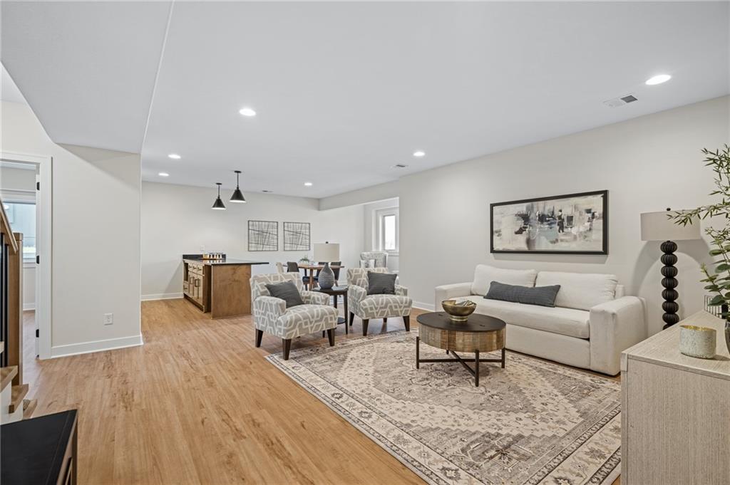 Thumbnail 34