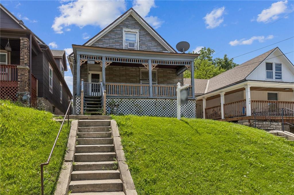 747 Reynolds Avenue
