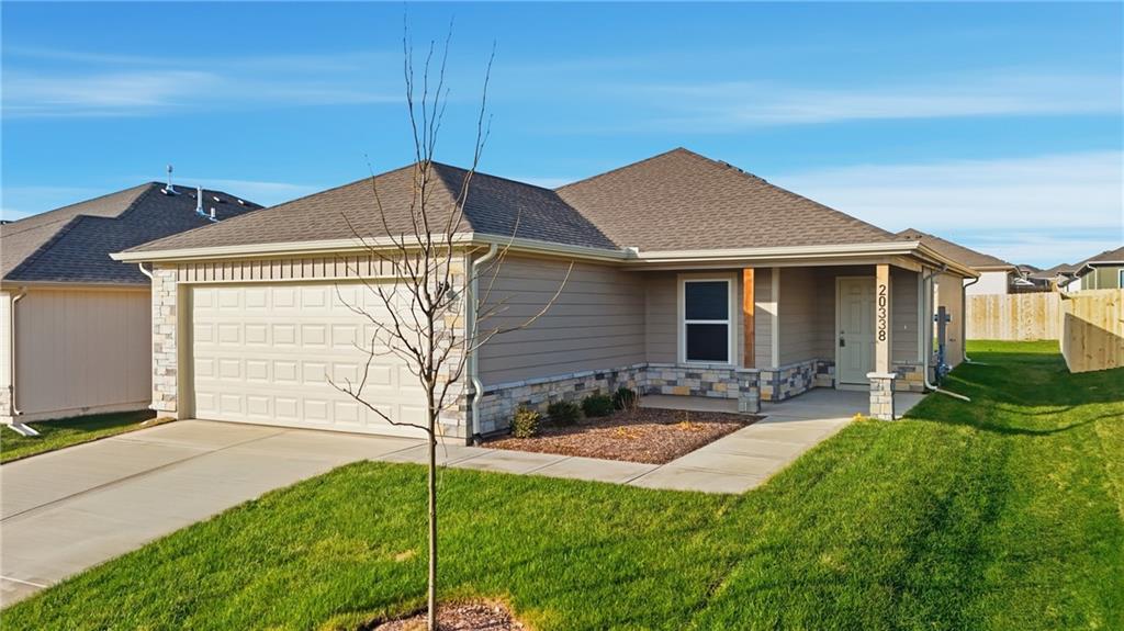 509 W Bluebird Street