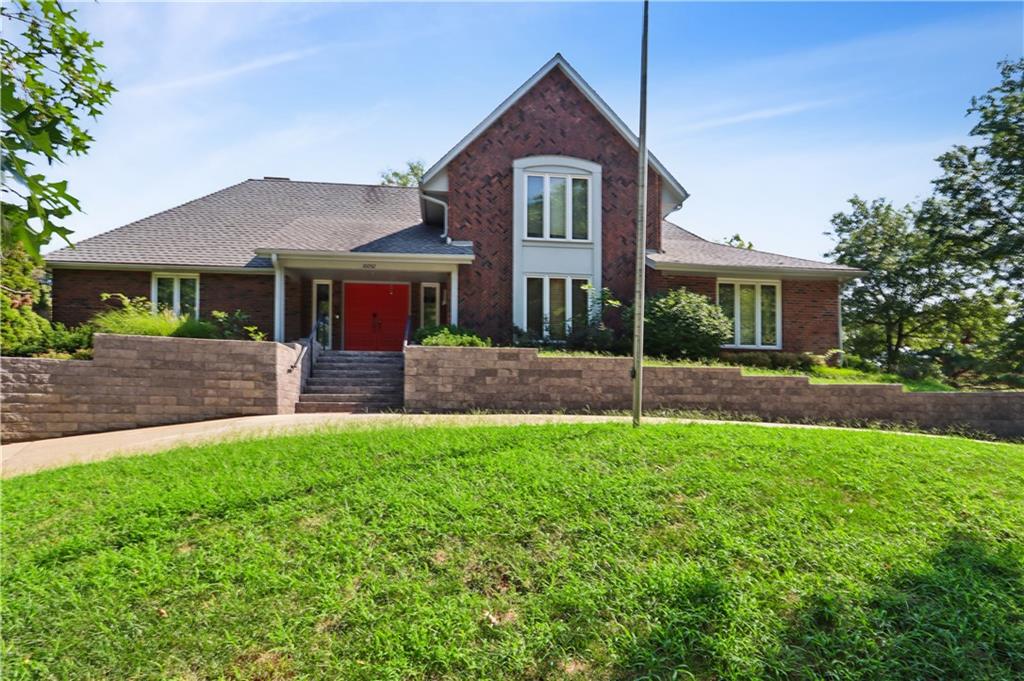 10052 Hemlock Drive