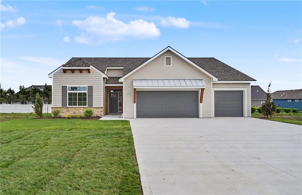 1013 Bluestem Circle