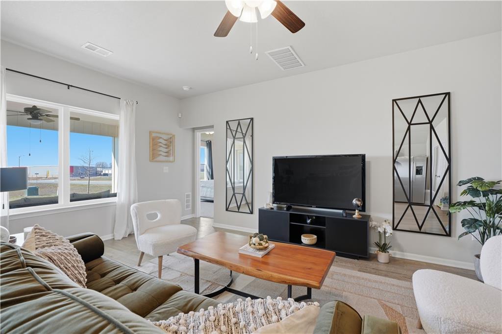 Thumbnail 23