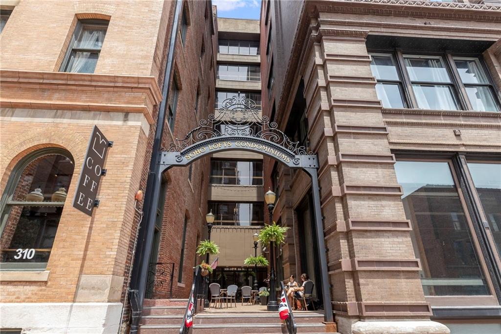 308 W 8th Street #303 - Photo 1