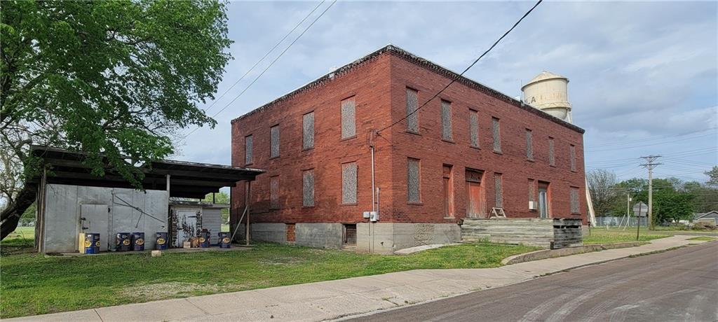 512 E Monroe Street