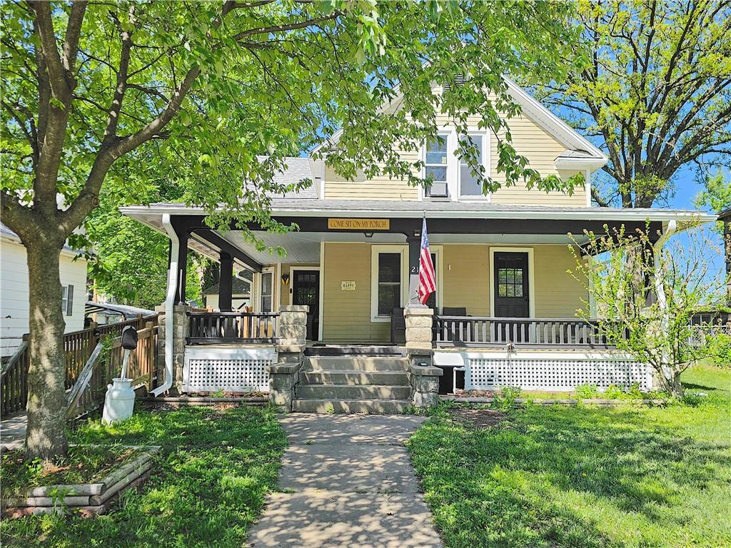 214 S Cottonwood Street