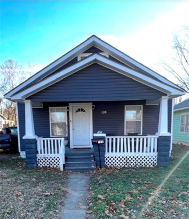 120 E 22nd Street