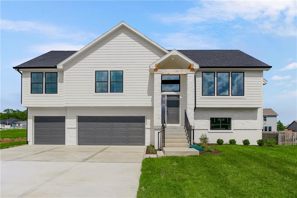 8485 Eagle Creek Drive