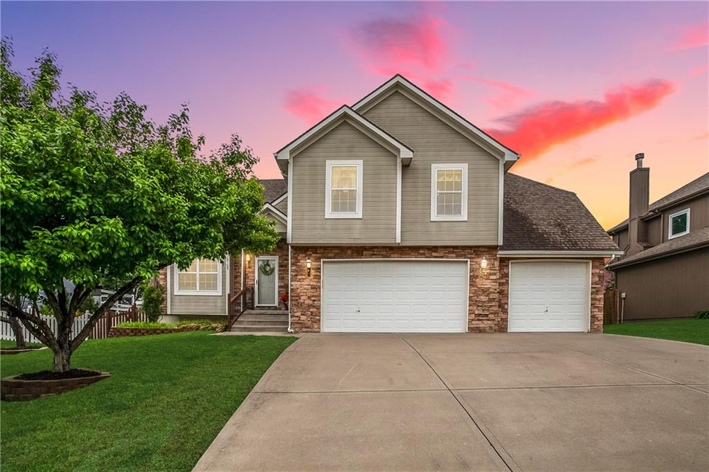 18109 Guinevere Court - Photo 1