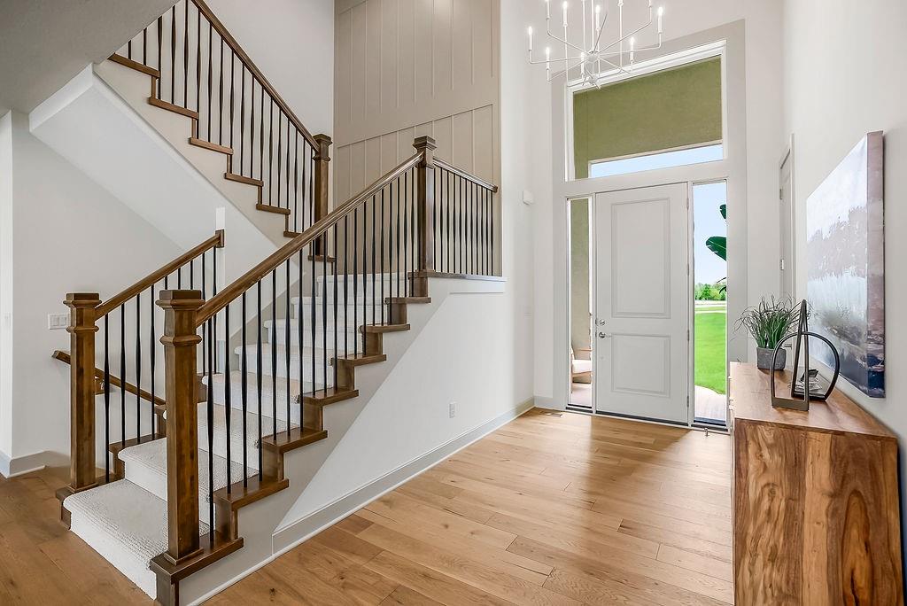 2505 W 175th Place