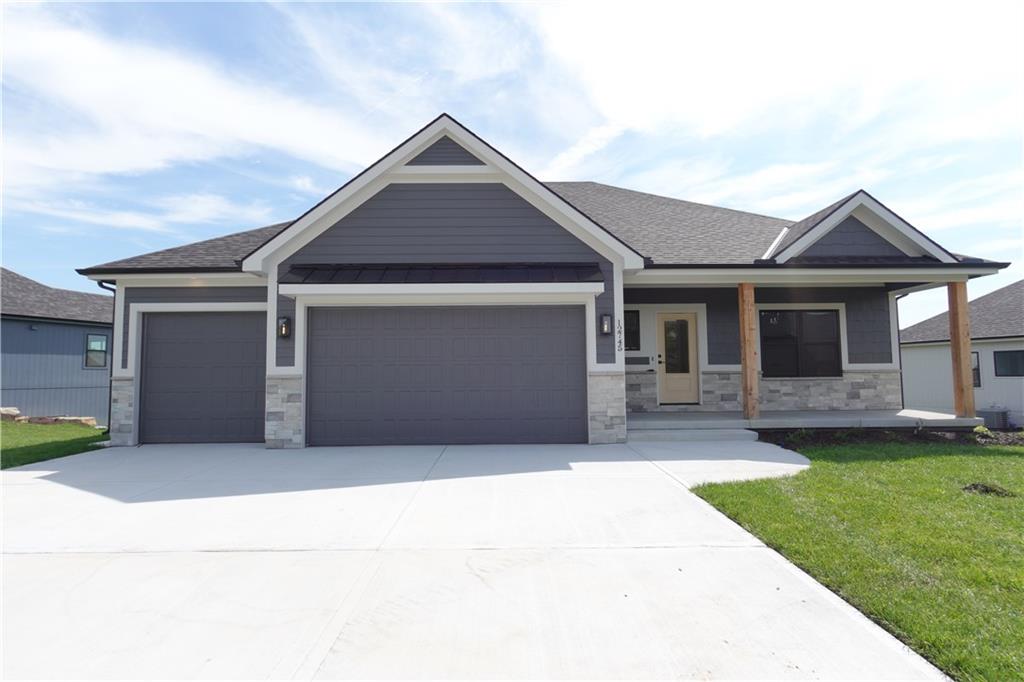 12745 N Champanel Way - Photo 1