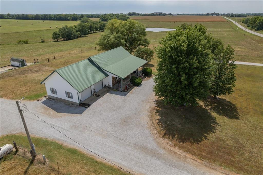 674 V Highway - Photo 1