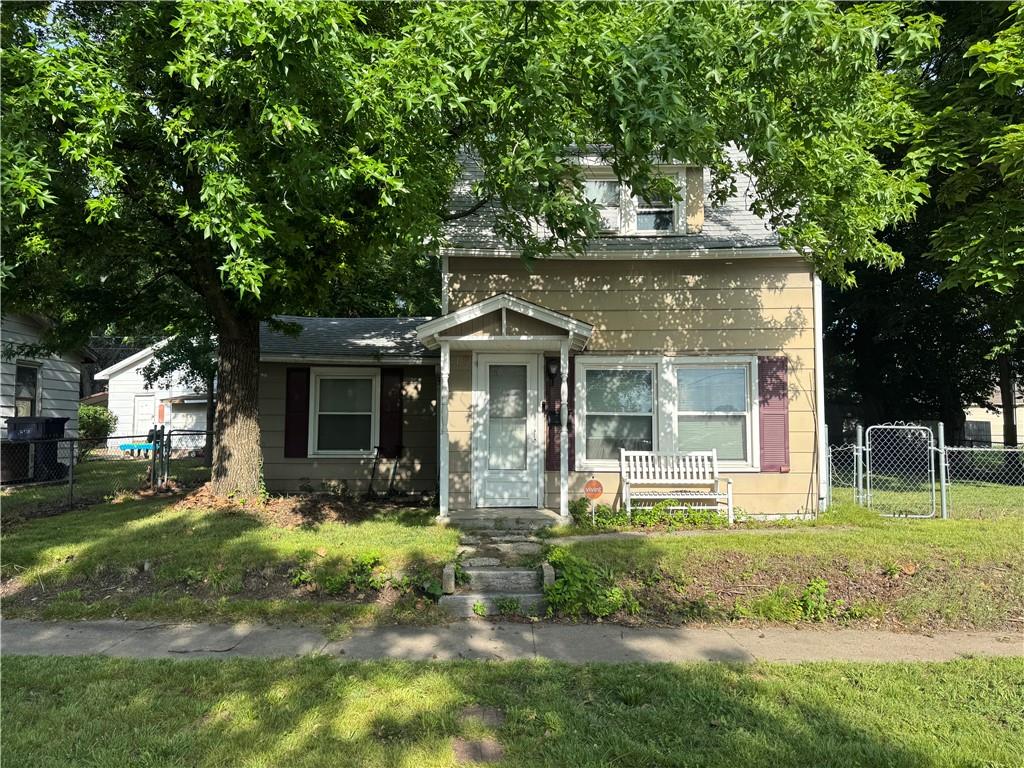 416 N Hall Street - Photo 1