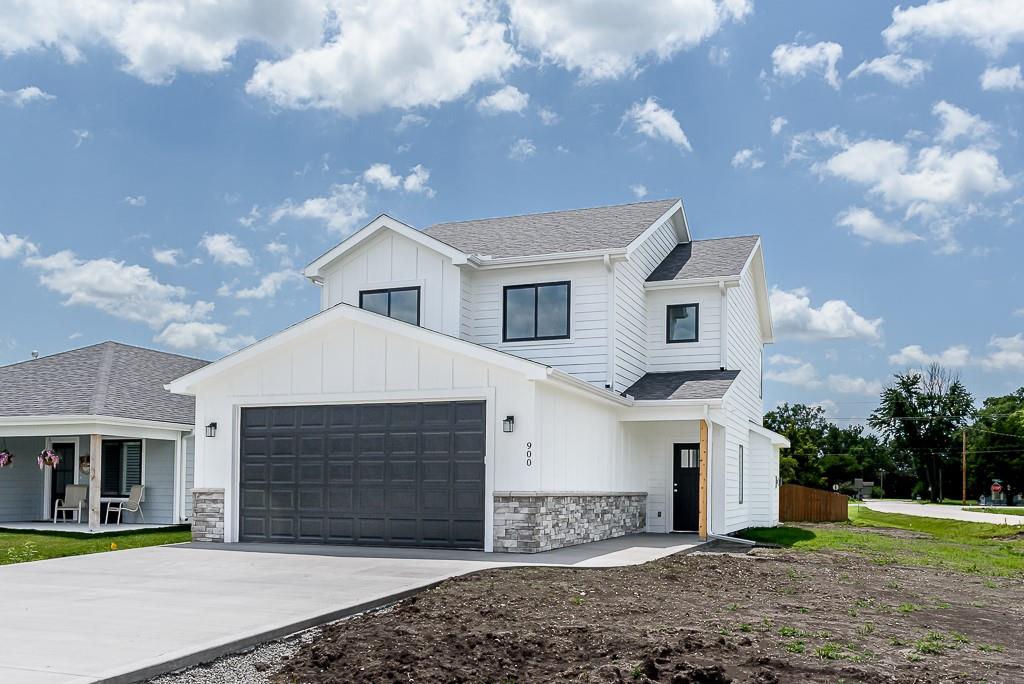 900 2nd Street