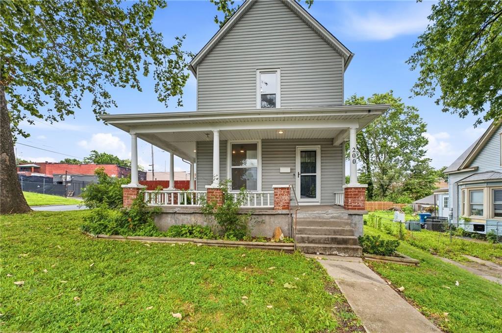 200 N 16th Street