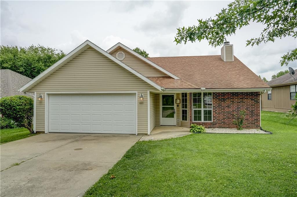 1011 Fox Run Drive - Photo 1