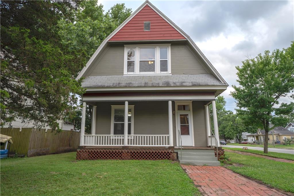 615 W 6th Street