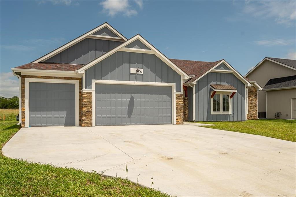 1018 Bluestem Circle