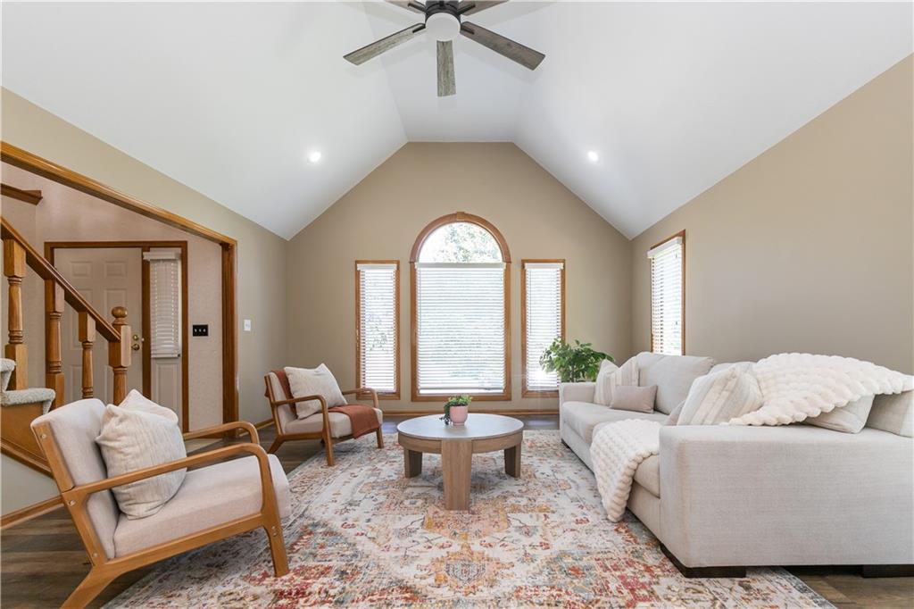 1306 SW Stonecreek Drive - Photo 1