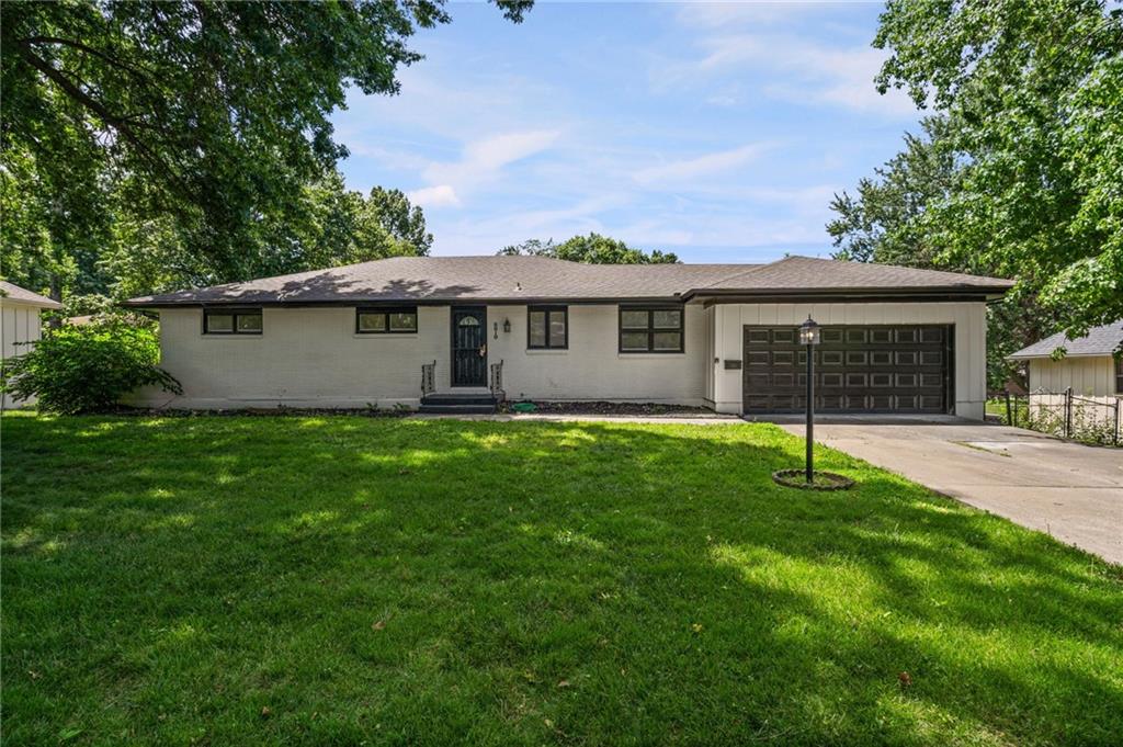 8819 E 61st Street - Photo 1