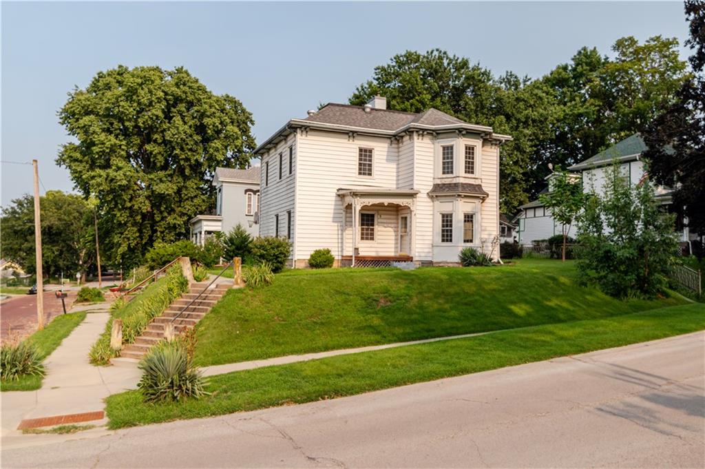 900 S 5th Street