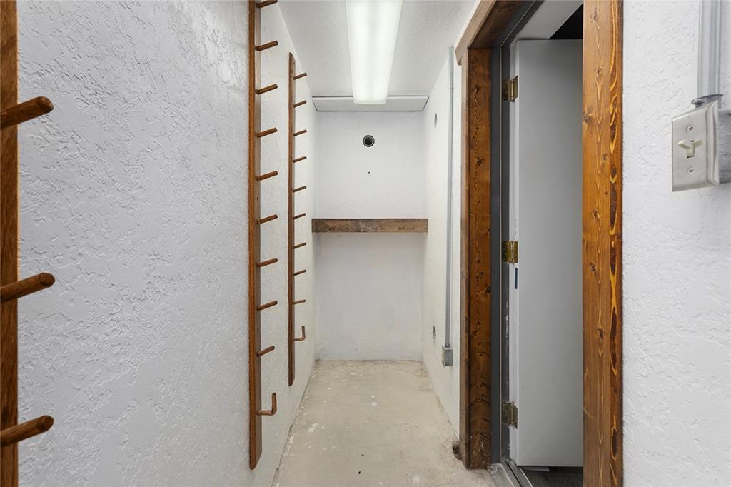 Thumbnail 53