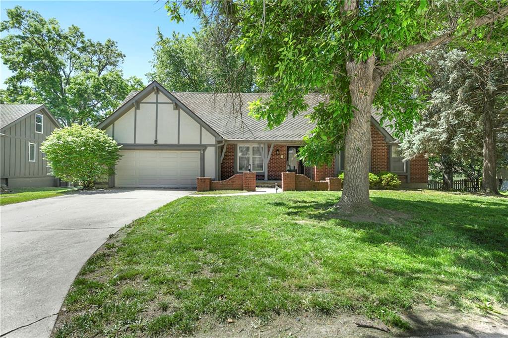 213 Juniper Street - Photo 1