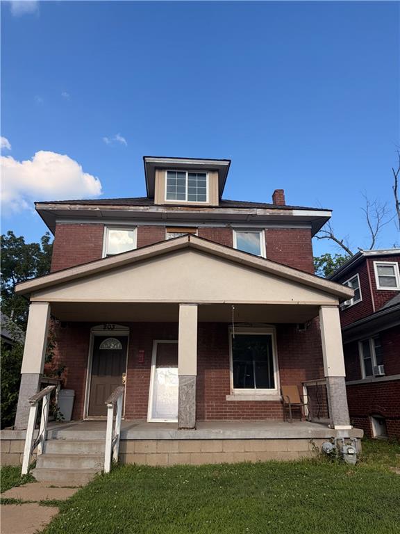 203 N 14TH Street