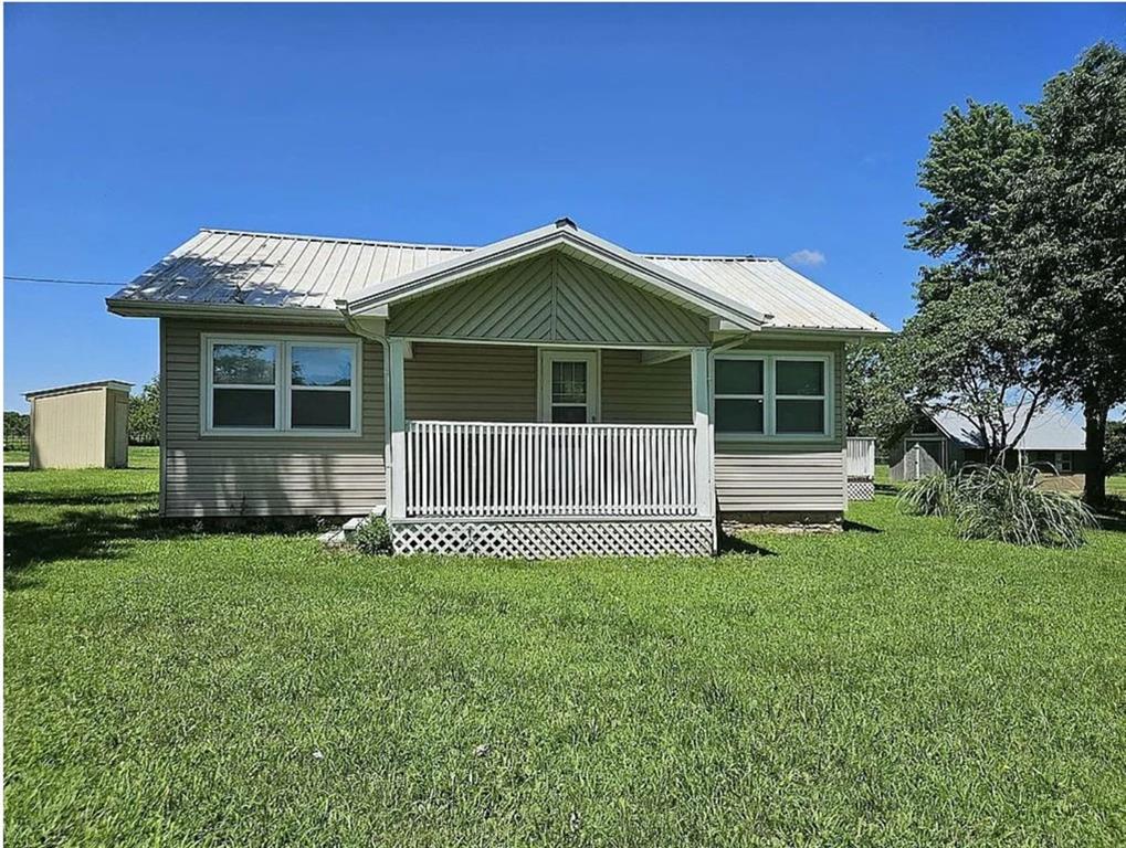 1086 N 100th Road