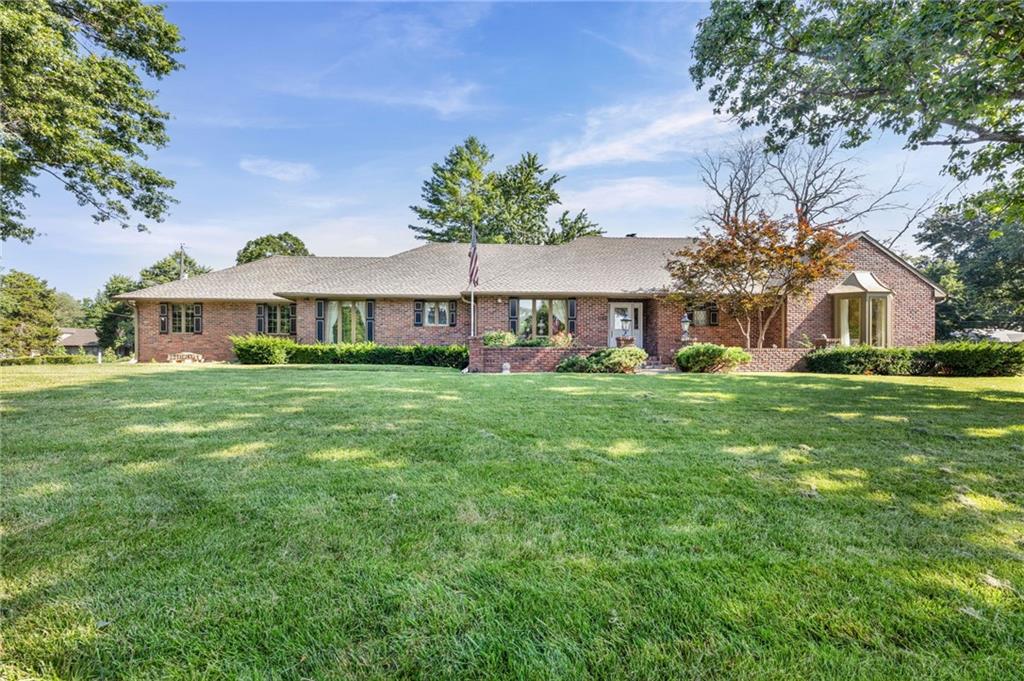 1102 Nakomis Drive