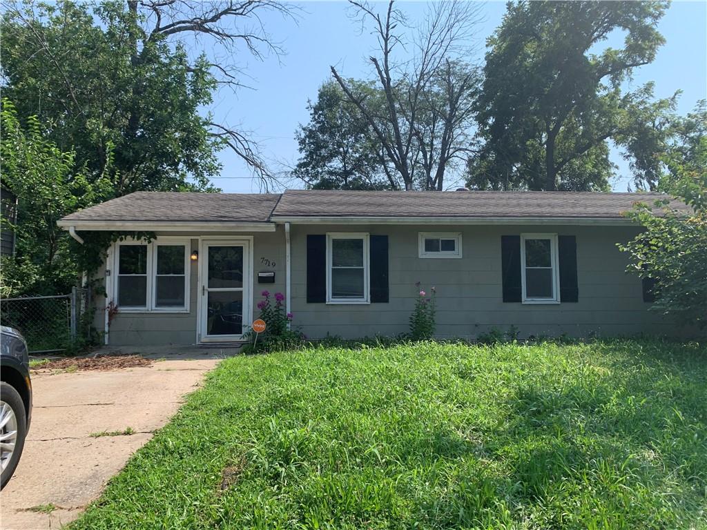 7719 E 51st Street - Photo 1