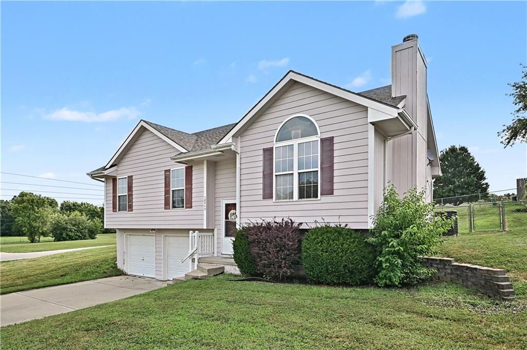 18713 Primrose Street - Photo 1