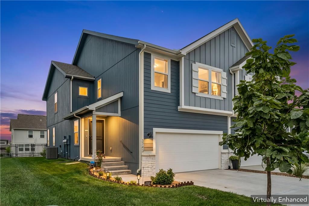 3743 SW Clayton Place - Photo 1