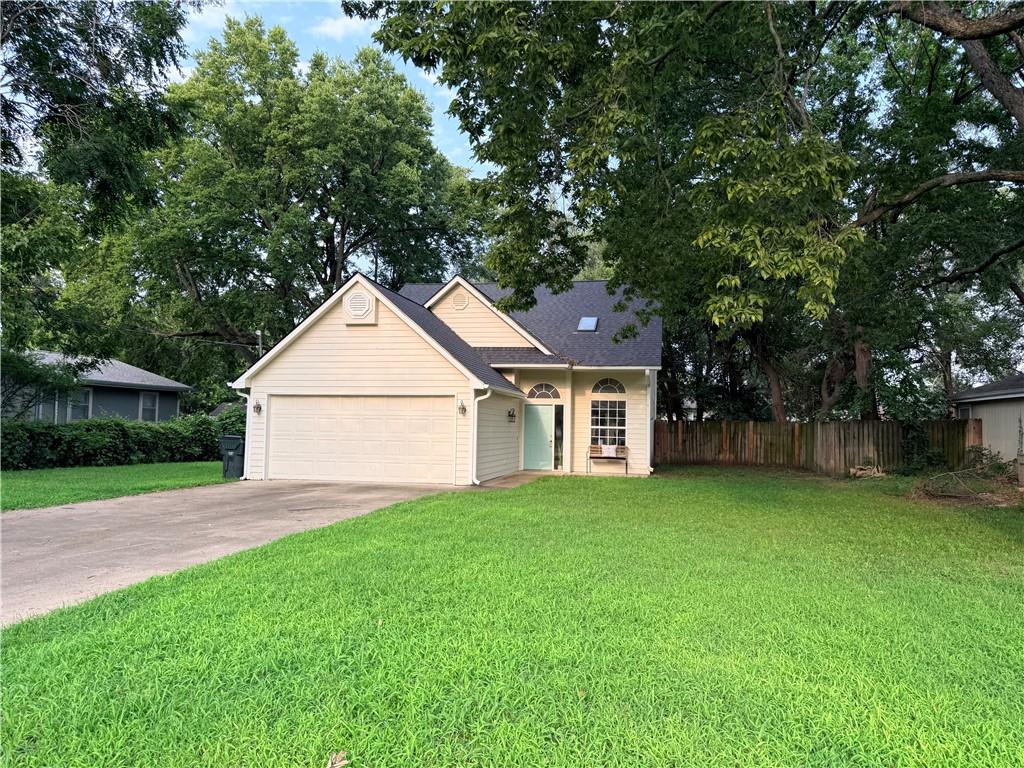 222 N 8th Court