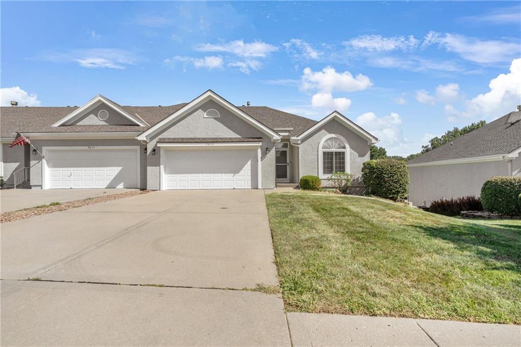 9613 N Locust Drive - Photo 1