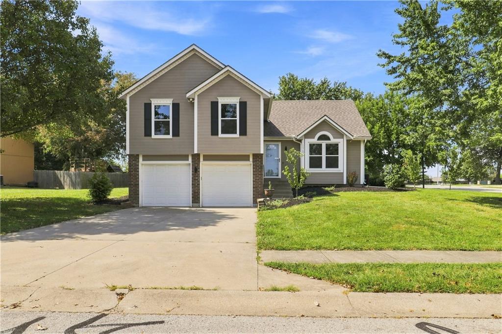 1702 Goose Creek Court - Photo 1