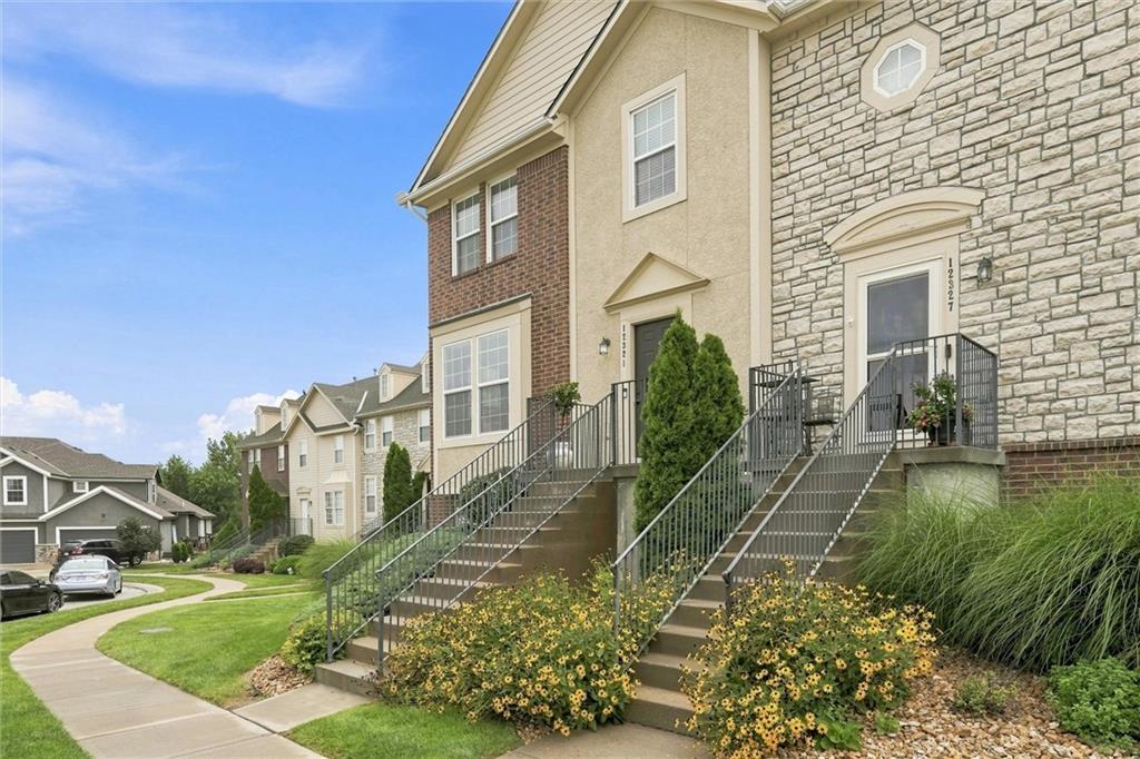 12321 S Tallgrass Drive