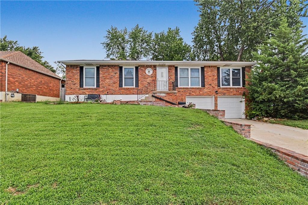 16114 E 41st Street - Photo 1