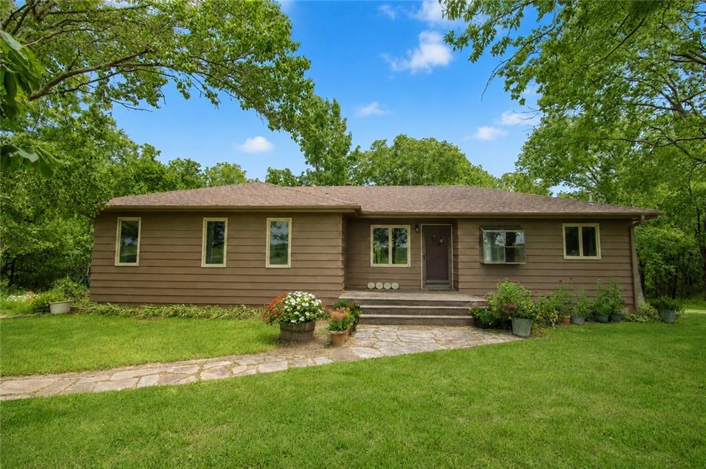 566 E 1000 Road - Photo 1
