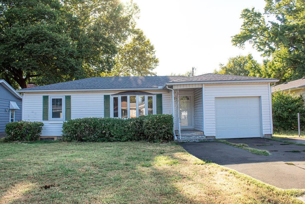 102 Warwick Road