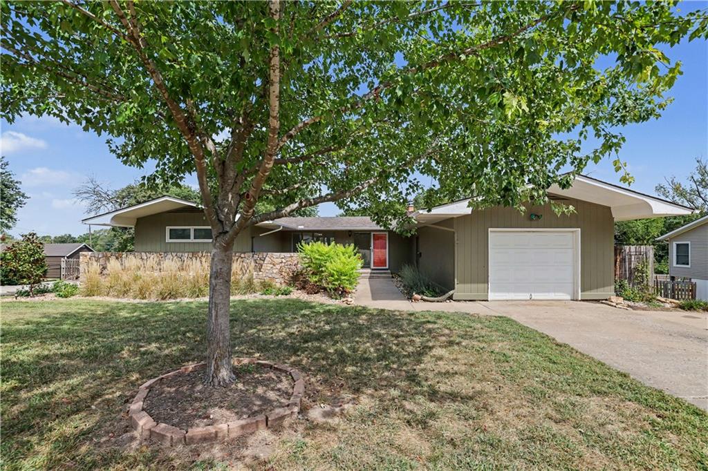 16 Overhill Drive