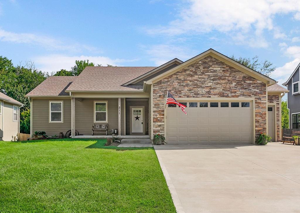 211 Hillside Drive